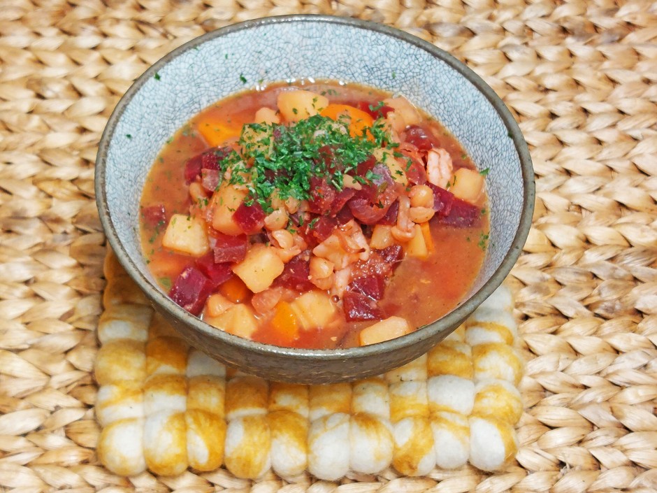 Rote-Rüben-Eintopf mit Scampi