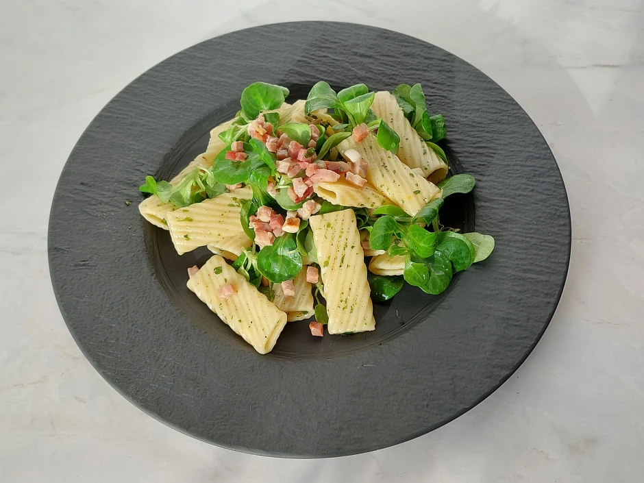 Nudelsalat mit Speck