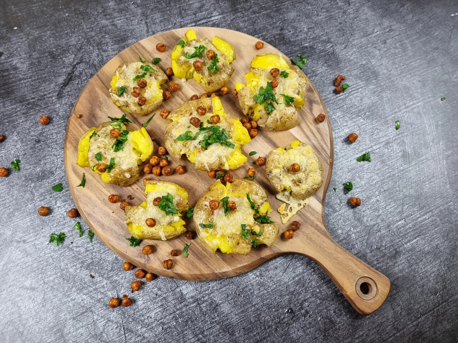 Smashed Potatoes mit Kichererbsen
