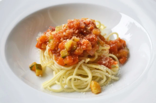 Spaghetti mit Gemüsesugo