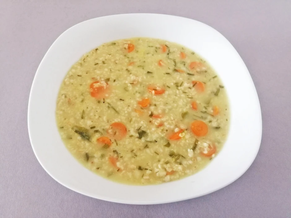 Haferflockensuppe mit Karotten