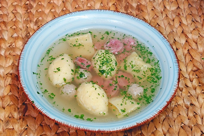 Hochzeitssuppe mit Salsiccia