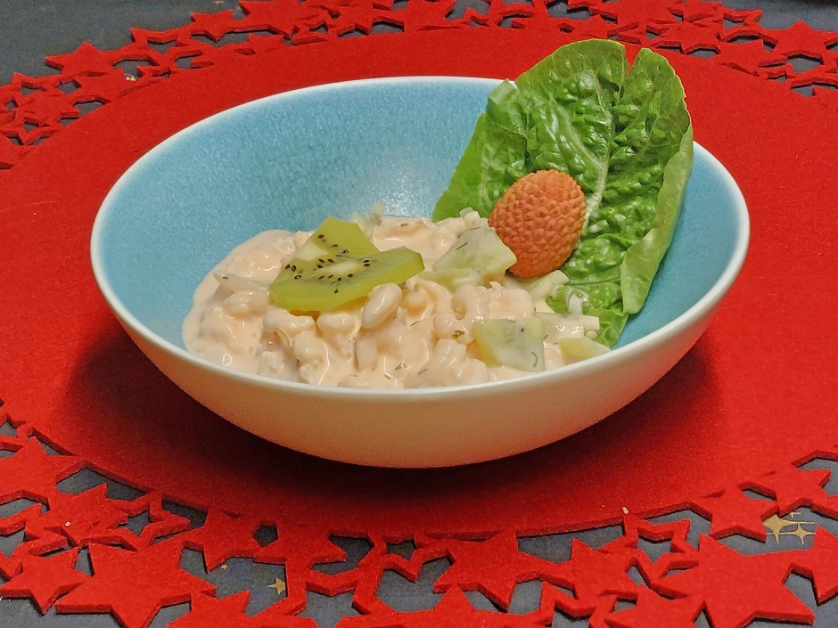 Garnelensalat mit Kiwi und Litschis