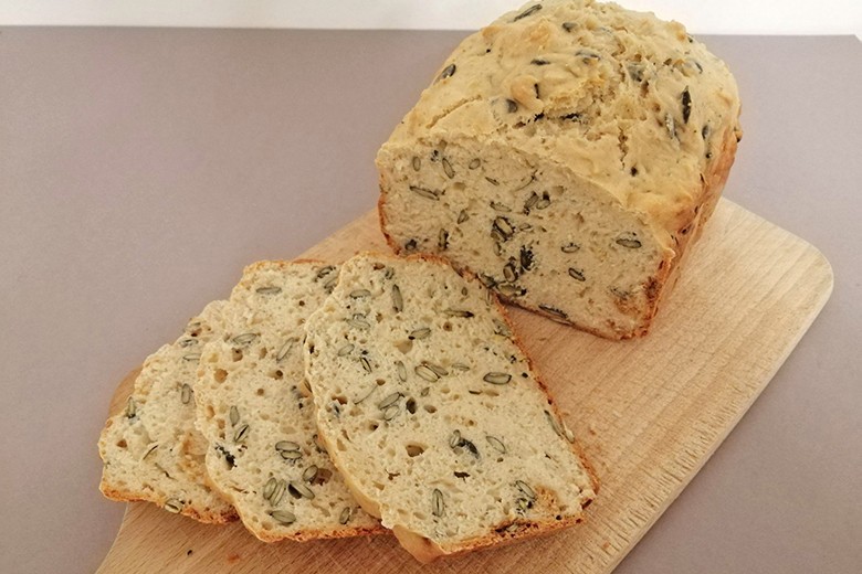 Kürbiskern-Joghurtbrot aus dem Brotbackautomaten