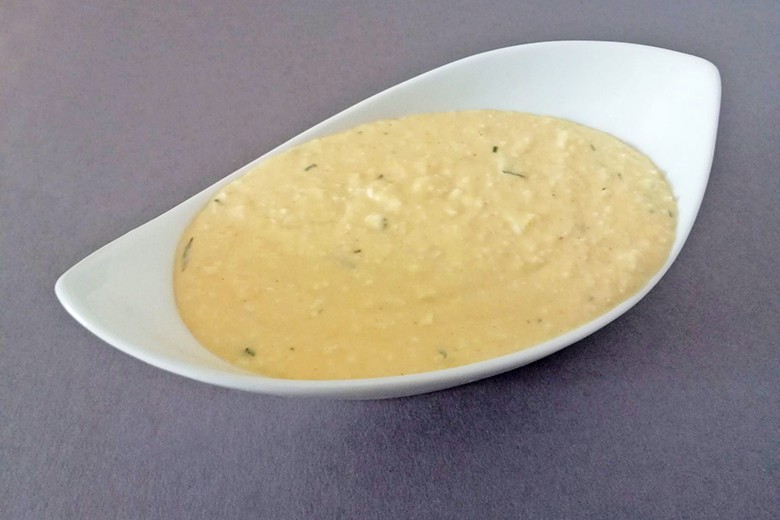 Eiersoße mit Currykrautöl