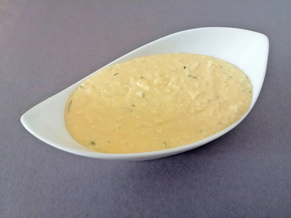 Eierso&szlig;e mit Currykraut&ouml;l