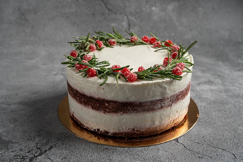 Weihnachtliche Cranberry Rosmarin Nuss Torte
