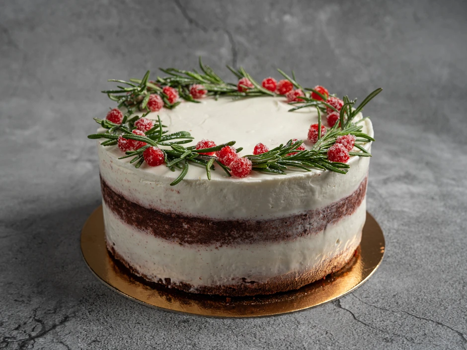 Weihnachtliche Cranberry Rosmarin Nuss Torte