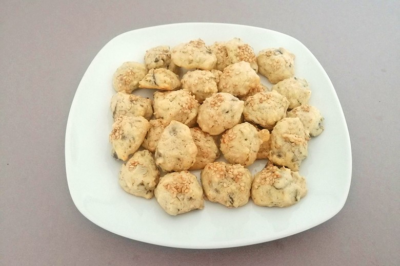 Eiklar-Häufchen mit Kürbiskernen