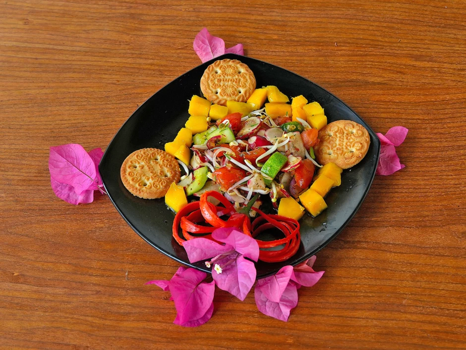 Gemischter Radieschensalat mit Mango