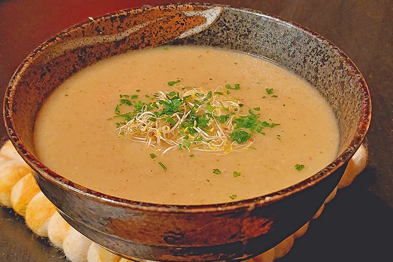 Pastinaken-Apfelsuppe