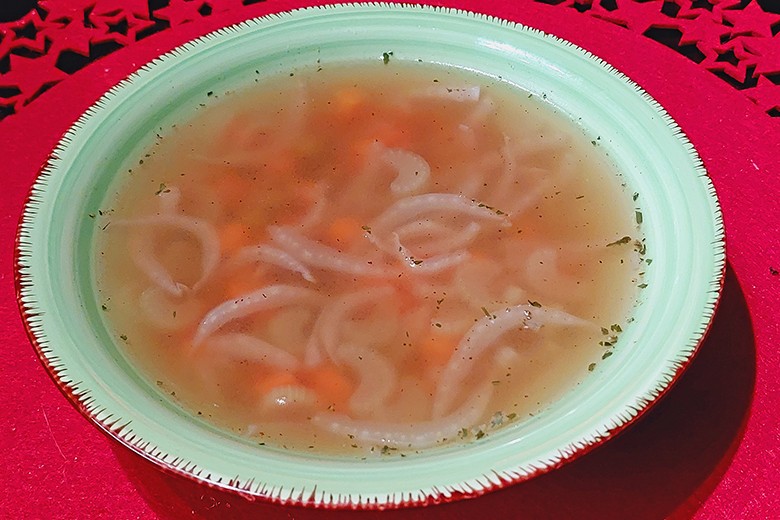 Chinakohl-Erbsensuppe