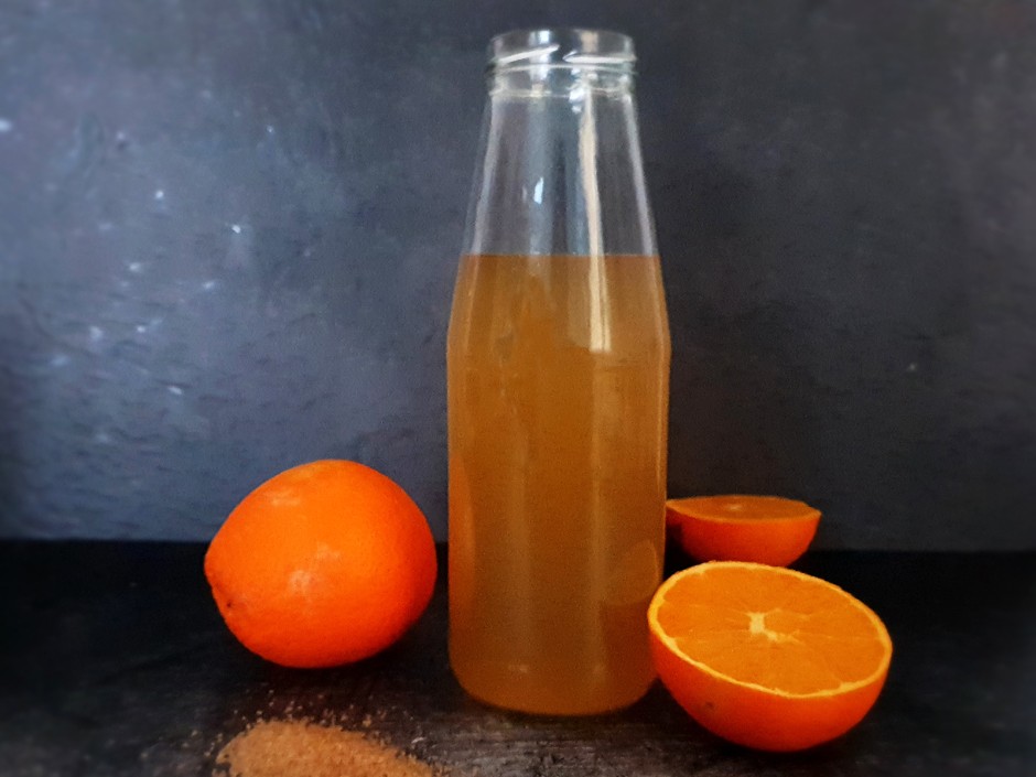 Selbstgemachter Orangen-Essig