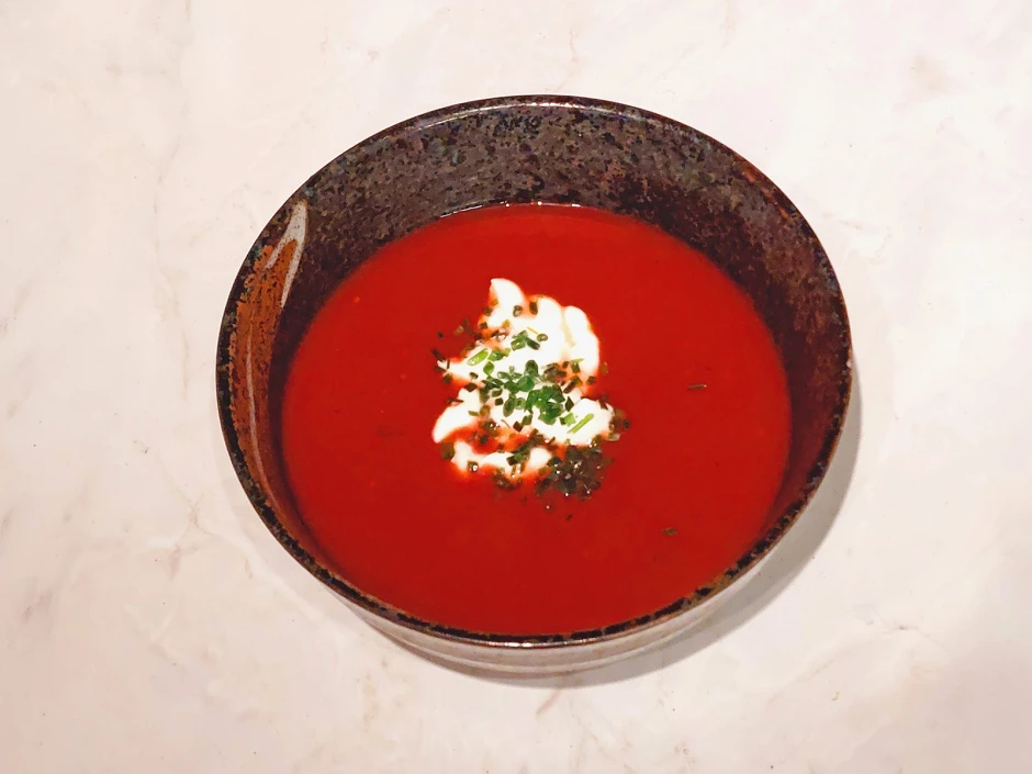 Rote-Rüben-Suppe mit Orange