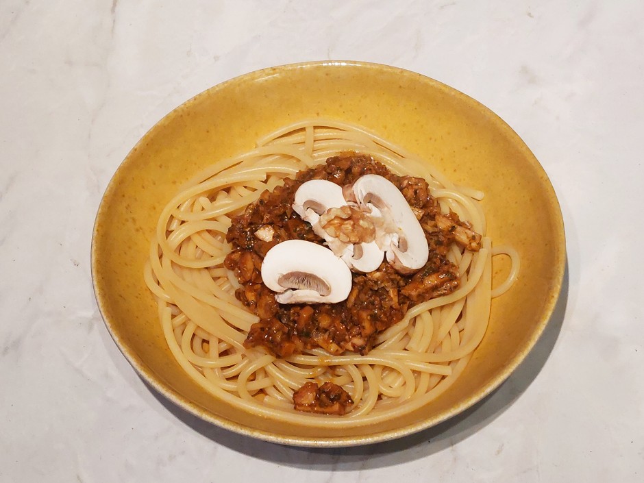 Bucatini mit Champignon-Walnuss-Soße