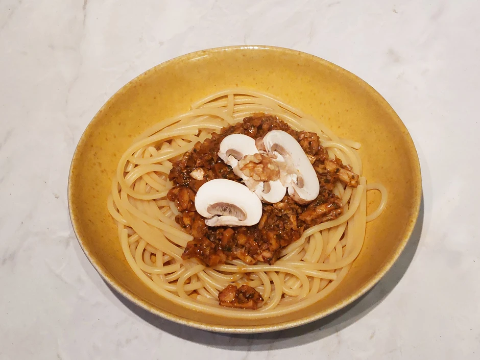 Bucatini mit Champignon-Walnuss-So&szlig;e