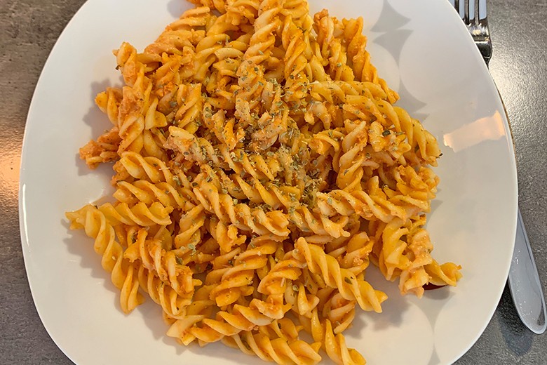 Schnelle Pasta mit Parmesan