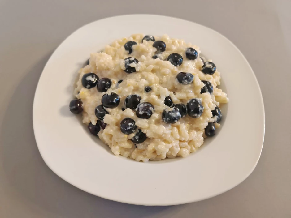 Milchreis mit Blaubeeren