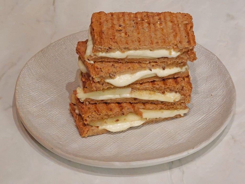 Mozzarella-Apfel-Sandwich