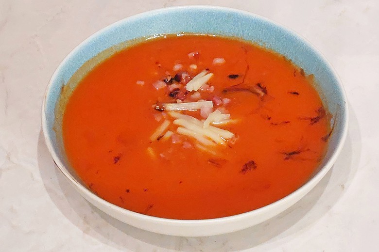 Tomatensuppe mit Bambussprossen