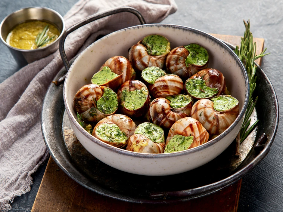 Weinbergschnecken mit Kr&auml;uterbutter