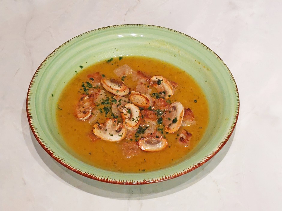 Brotsuppe mit Champignons