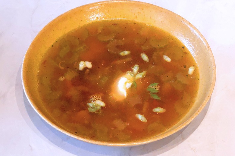 Bunte Gemüsesuppe