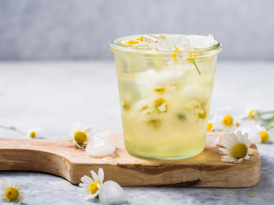 Bozzy Long Island Icetea mit Kamillenblüten