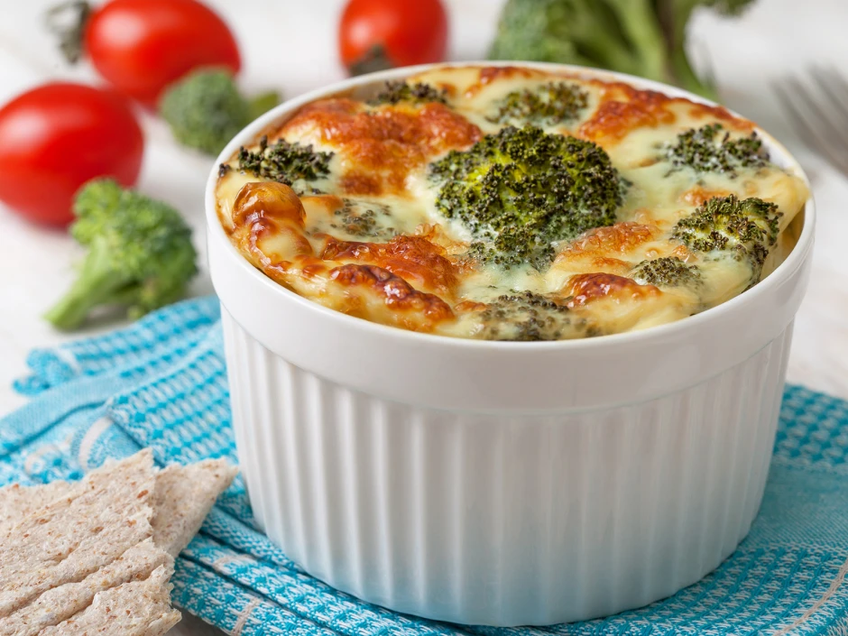 Brokkoli-Tomaten Gratin
