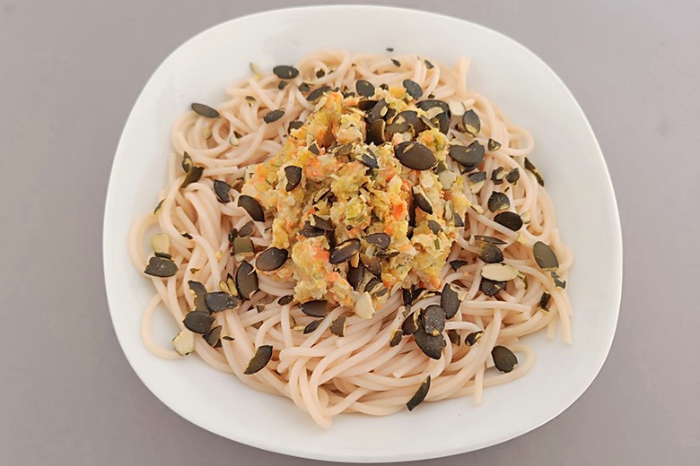 Spaghetti mit Gemüse-Sugo