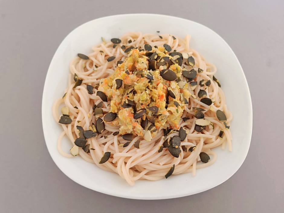 Spaghetti mit Gemüse-Sugo