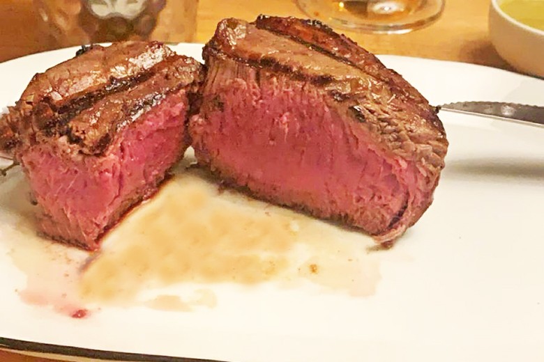 Schweinesteaks in Biersauce