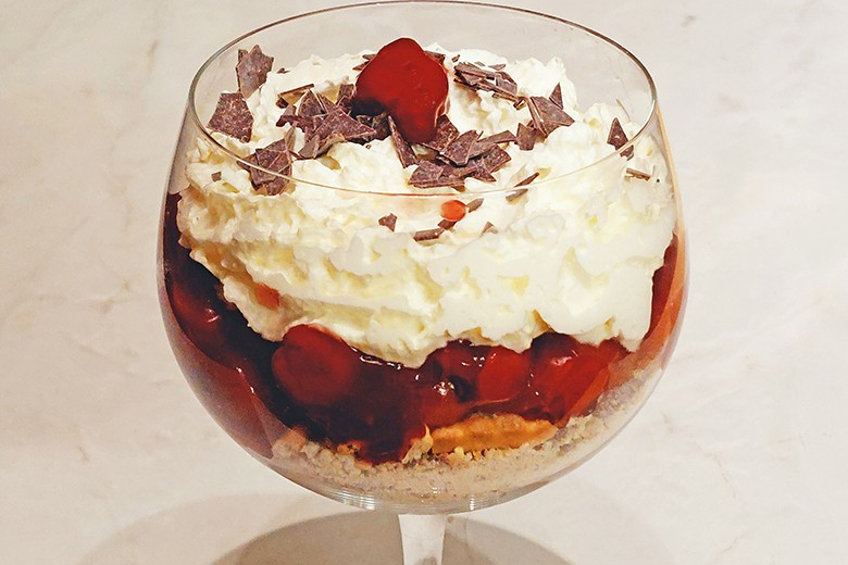 Schwarzwälder Kirsch Trifle