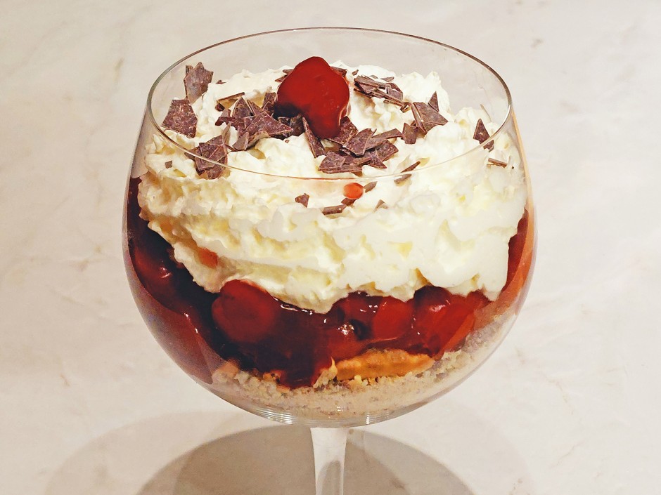 Schwarzwälder Kirsch Trifle