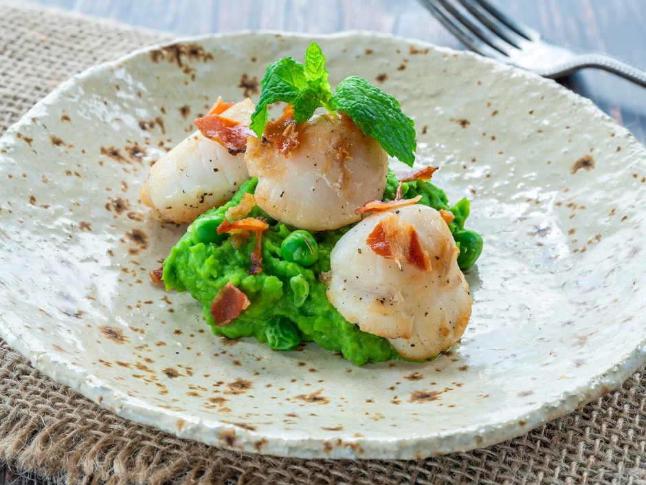 Jakobsmuscheln mit Low-Carb Erbsenp&uuml;ree