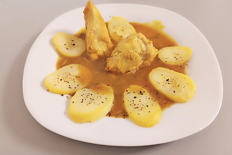 Hühnerfilet mit Saft und Salzkartoffel