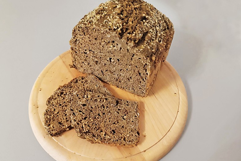 Histaminarmes Hanfbrot aus dem Brotbackautomaten
