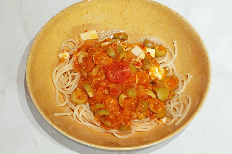 Spaghetti mit Olivensoße