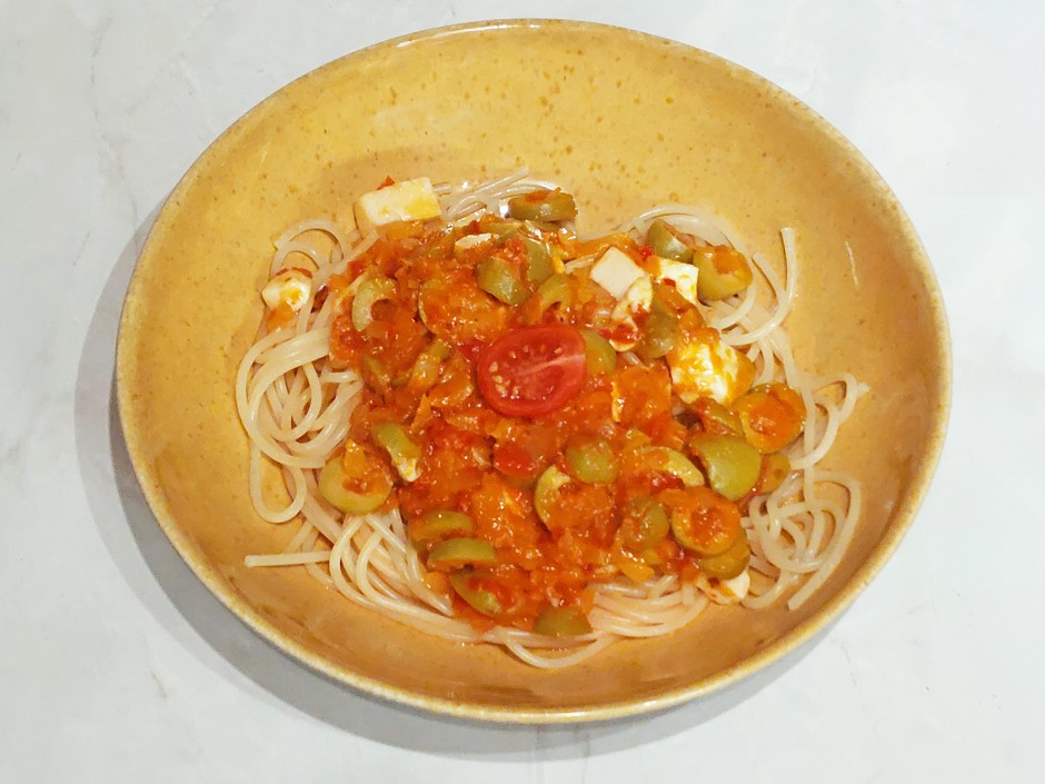 Spaghetti mit Olivensoße