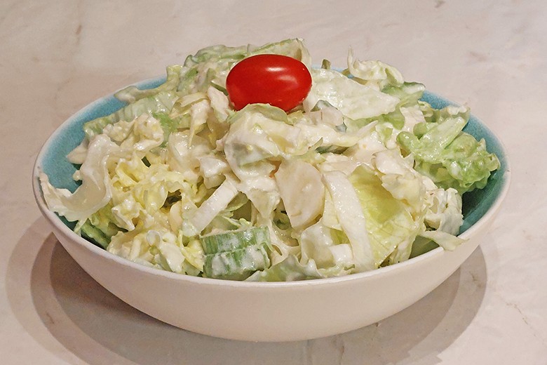 Eisberg-Chicorée-Salat mit Krendressing