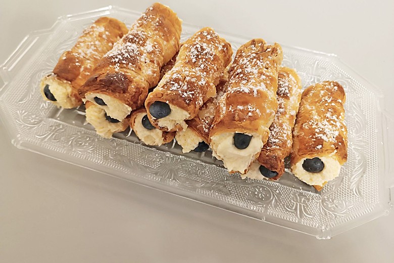 Schaumrollen mit Topfenfülle