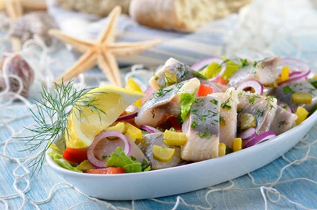 Heringsalat mit Salzheringen