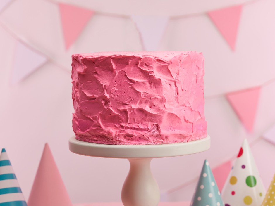 Erdbeerbuttercreme-Torte mit Spachteleffekt