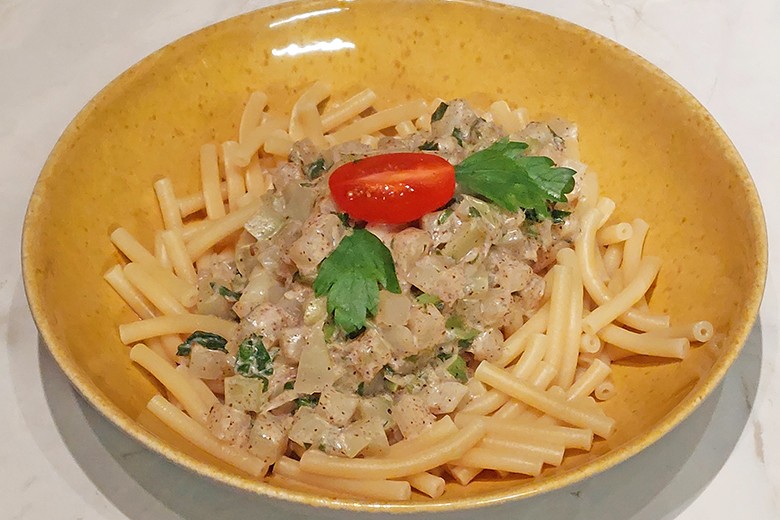 Makkaroni mit Kohlrabi-Cremesoße