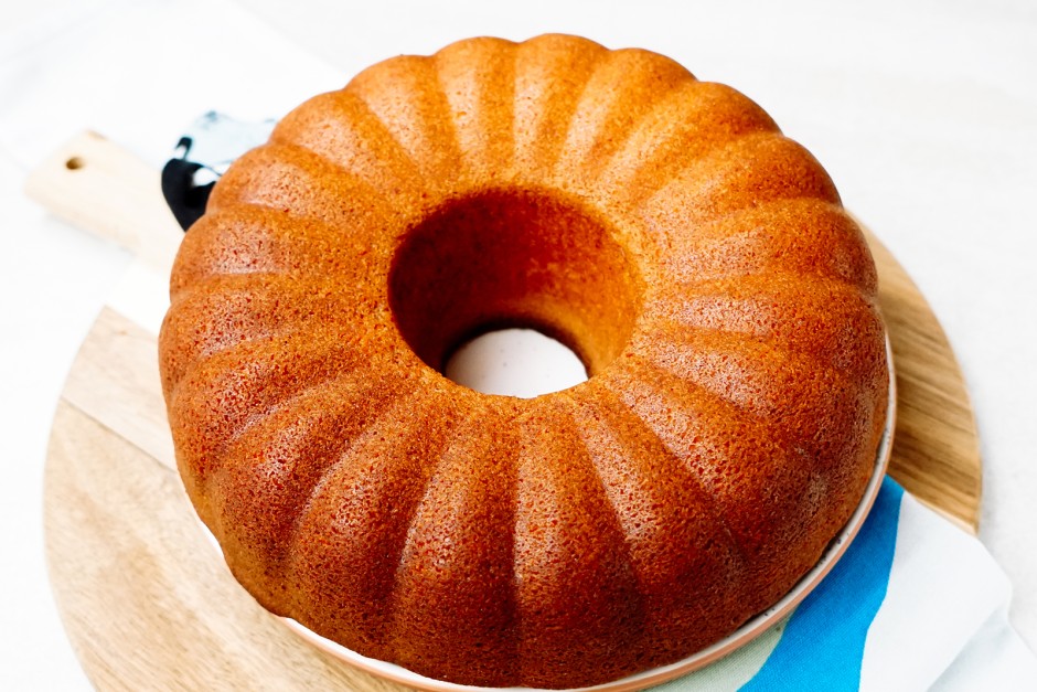 Saftiger Eierlikörkuchen