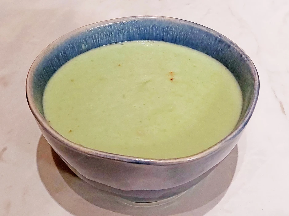 Apfel-Curry-Kokos-Suppe