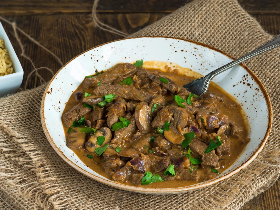 Boeuf Stroganoff