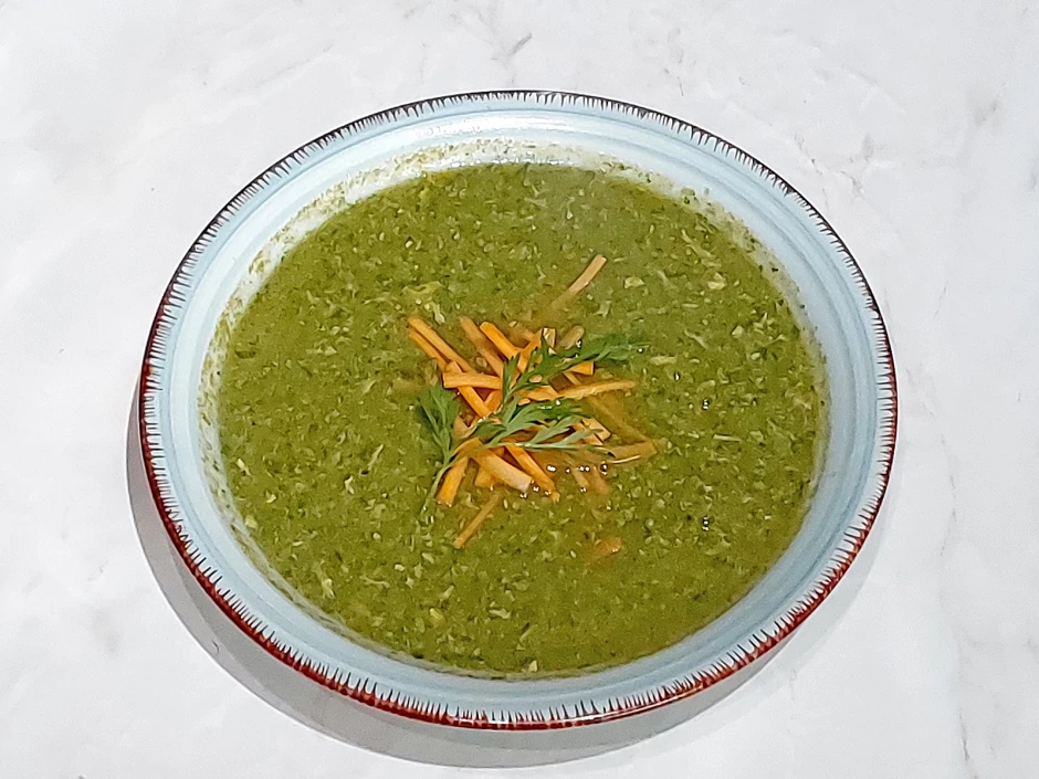 Gr&uuml;ne Karottensuppe