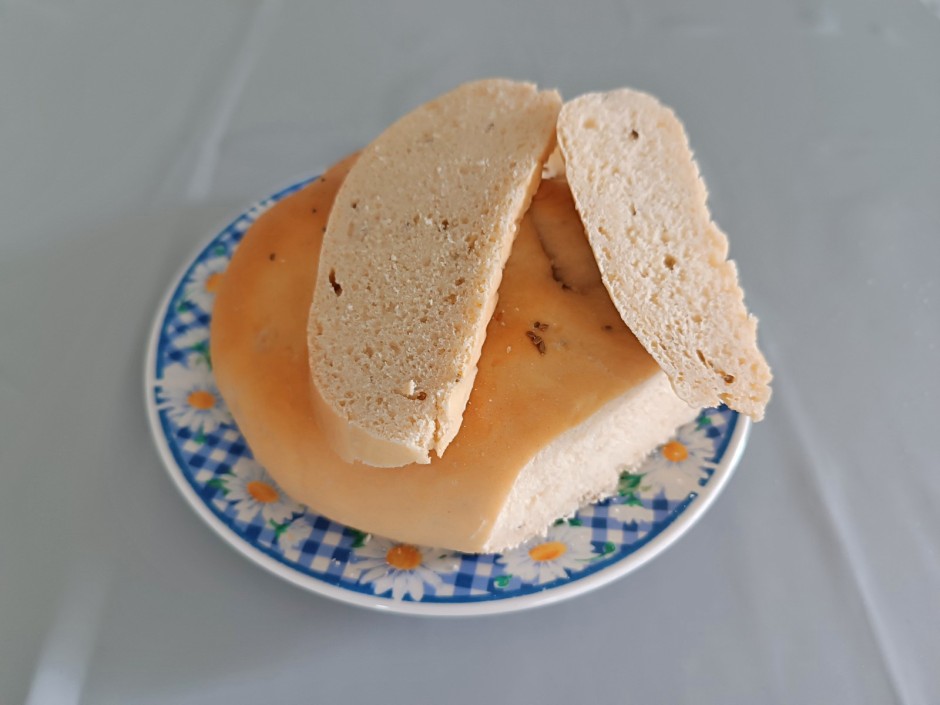 Dinkel-Osterbrot mit Anis