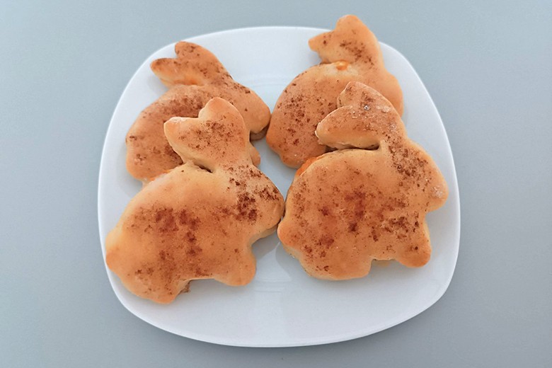 Osterhasen aus Öl-Topfenteig